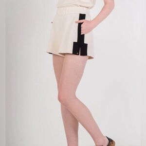 Emily McCarthy Everyday Short in Black Sand. NWT! Sz: L